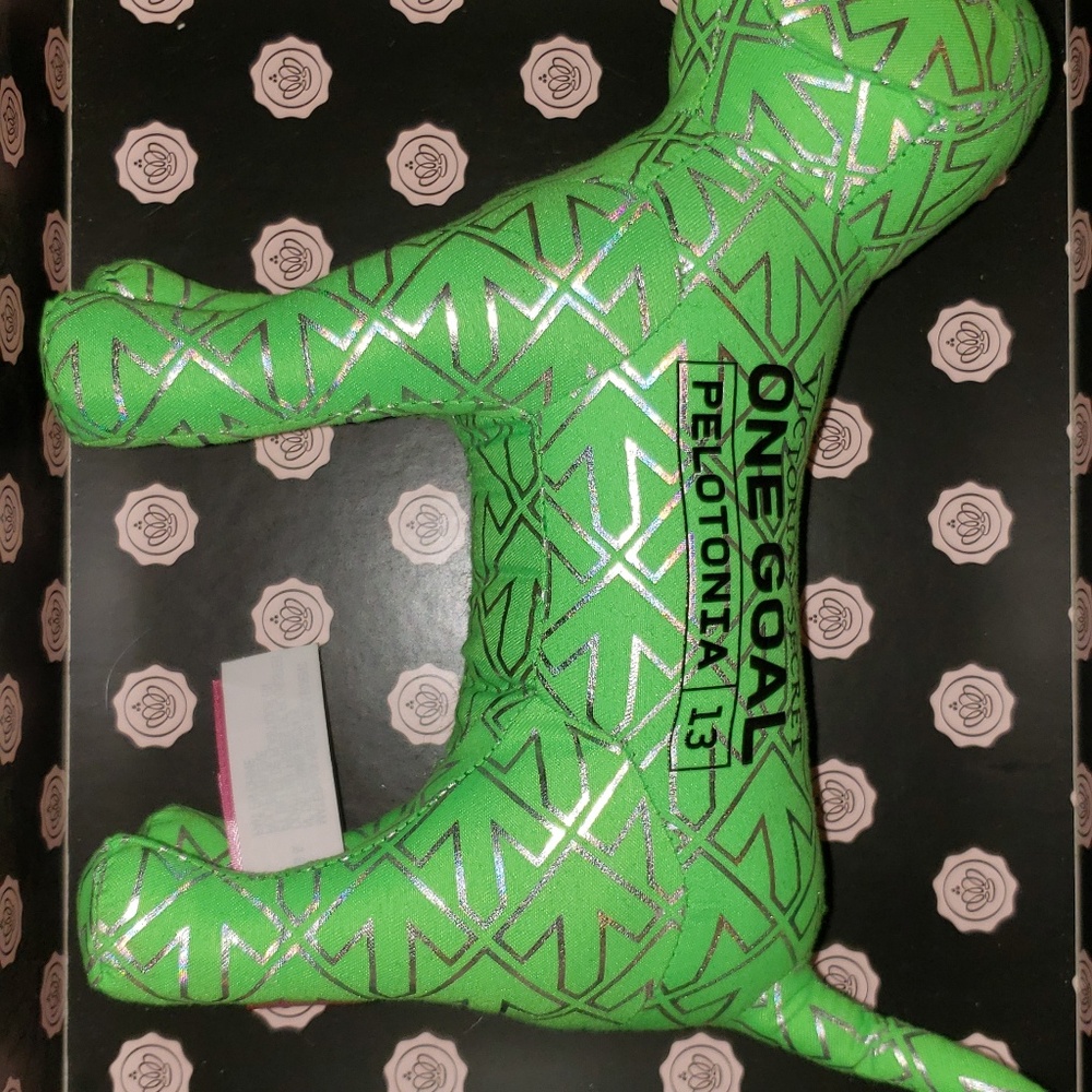 Victorias Secret PINK peletonia